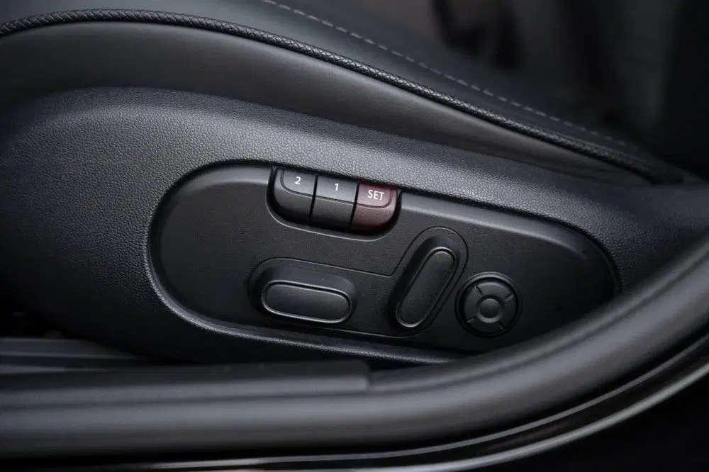 Mini Clubman JCW ALL4 306PK uit 2019, foto 15