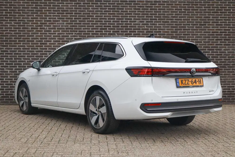 Volkswagen Passat 1.5 eHybrid 204pk Business uit 2026, foto 13