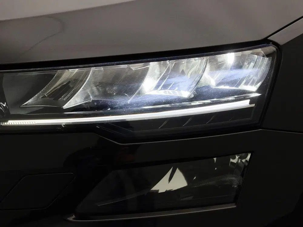 Skoda Karoq 1.0 TSI Business Edition uit 2022, foto 14