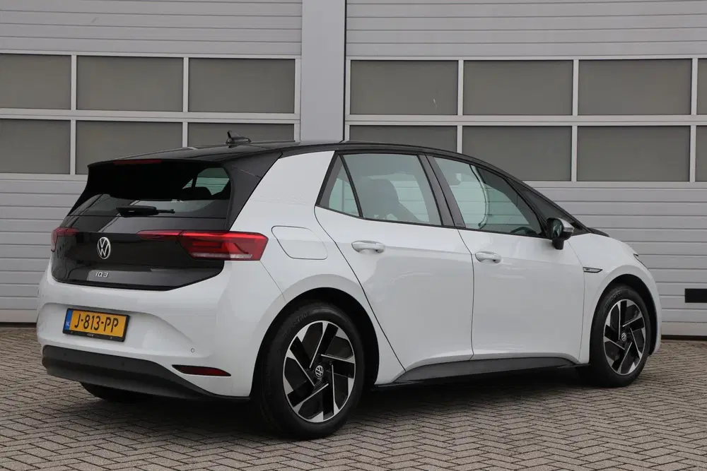 Volkswagen ID.3 First 58 kWh 204pk uit 2020, foto 2