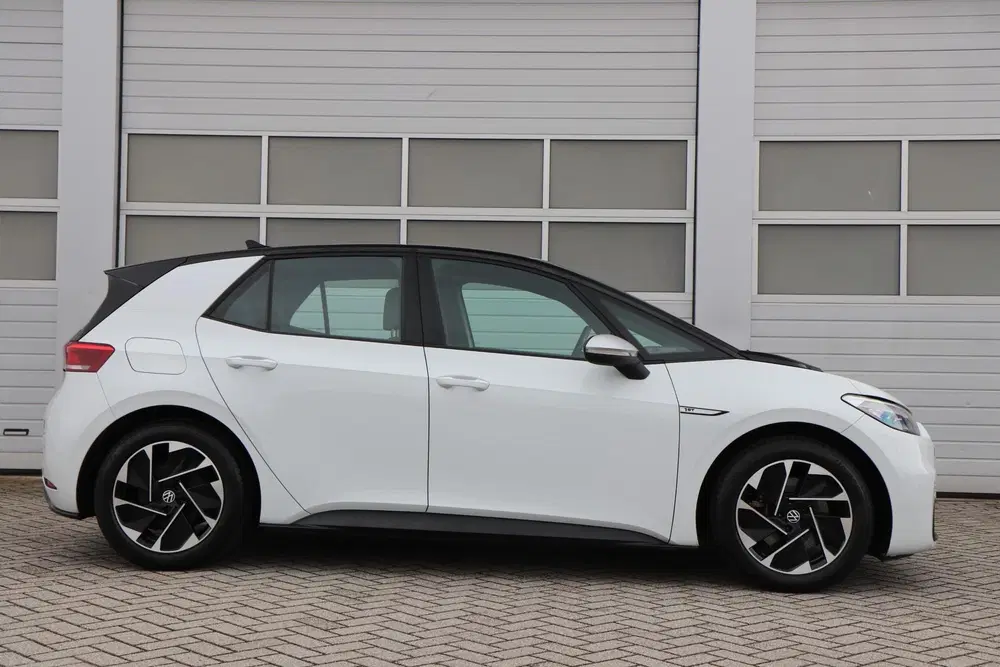 Volkswagen ID.3 First 58 kWh 204pk uit 2020, foto 3
