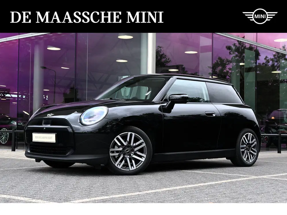 Mini Hatchback Cooper E uit 2024