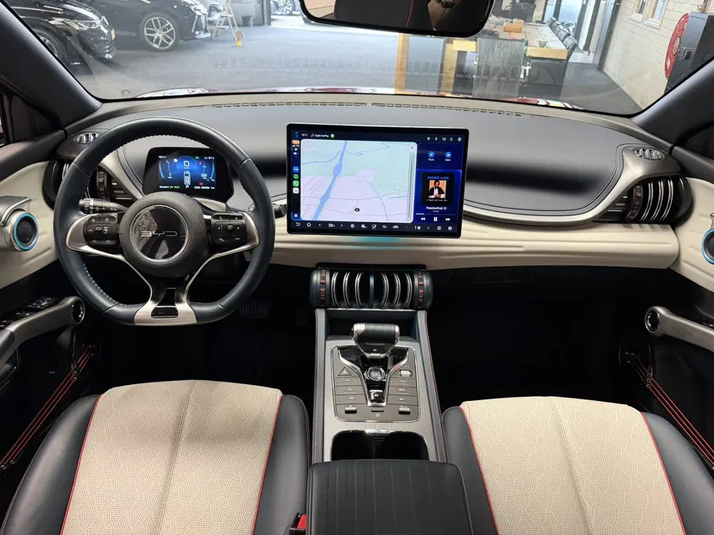 BYD Atto 3 (SOH 93%) DESIGN 60 kWh WLTP 420 KM * 45 S uit 2023, foto 13