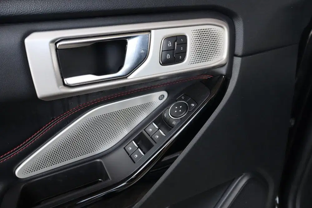 Ford Explorer 3.0 V6 PHEV uit 2022, foto 13