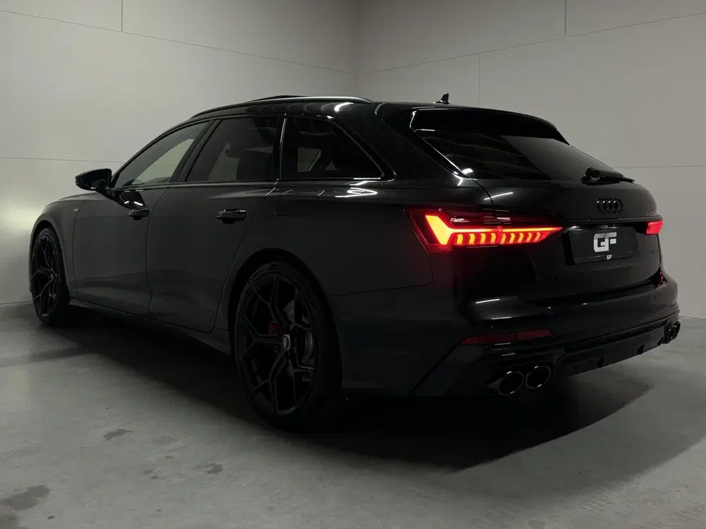 Audi A6 55 TFSI e Quattro Competition S-Line Black uit 2021, foto 14