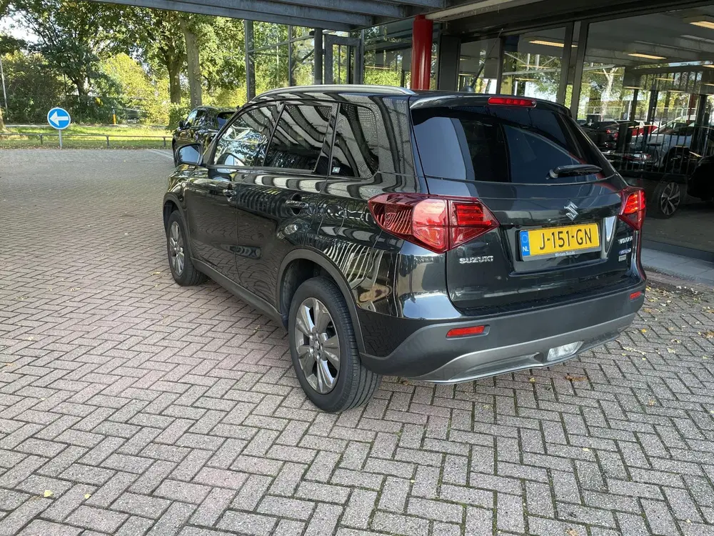 Suzuki Vitara 1.4 Boosterjet Select Smart Hybrid uit 2020, foto 2