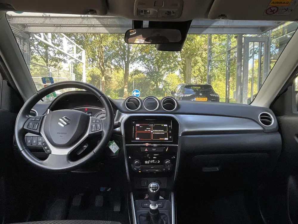 Suzuki Vitara 1.4 Boosterjet Select Smart Hybrid uit 2020, foto 3