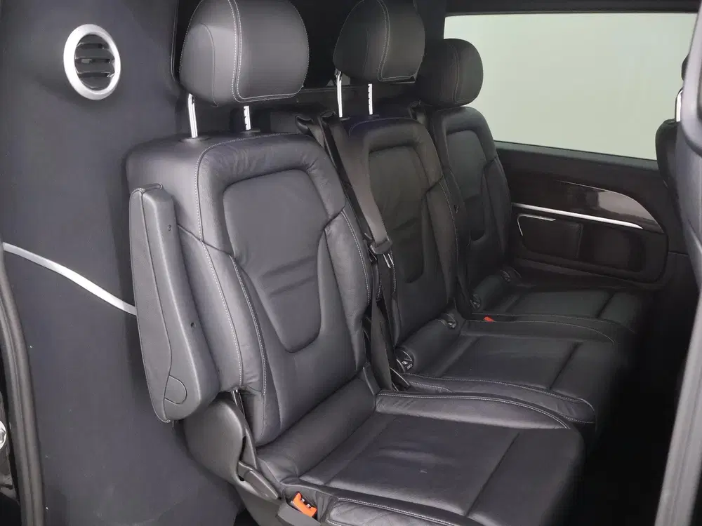 Mercedes-Benz V-Klasse 300d L2 LANG uit 2021, foto 11