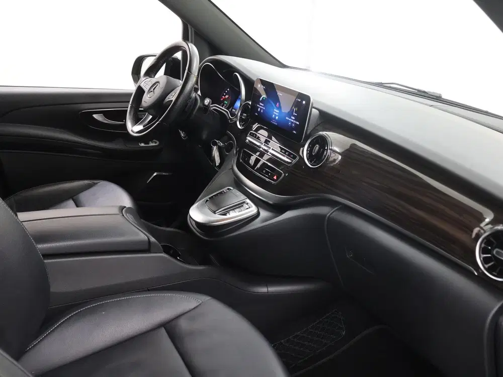 Mercedes-Benz V-Klasse 300d L2 LANG uit 2021, foto 9