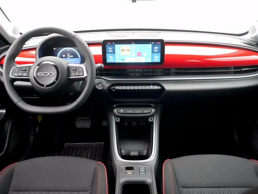 Fiat 600e RED 54 kWh uit 2025, foto 3