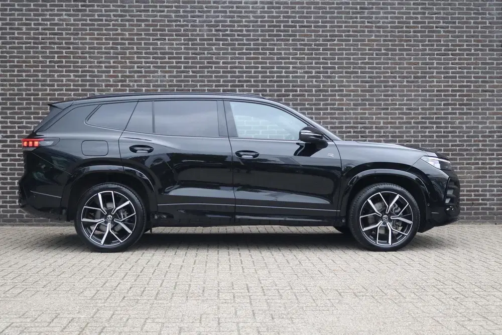 Volkswagen Tayron 1.5 eHybrid 272pk R-Line Edition uit 2025, foto 3
