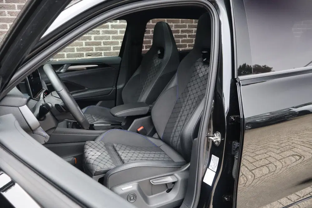 Volkswagen Tayron 1.5 eHybrid 272pk R-Line Edition uit 2025, foto 4