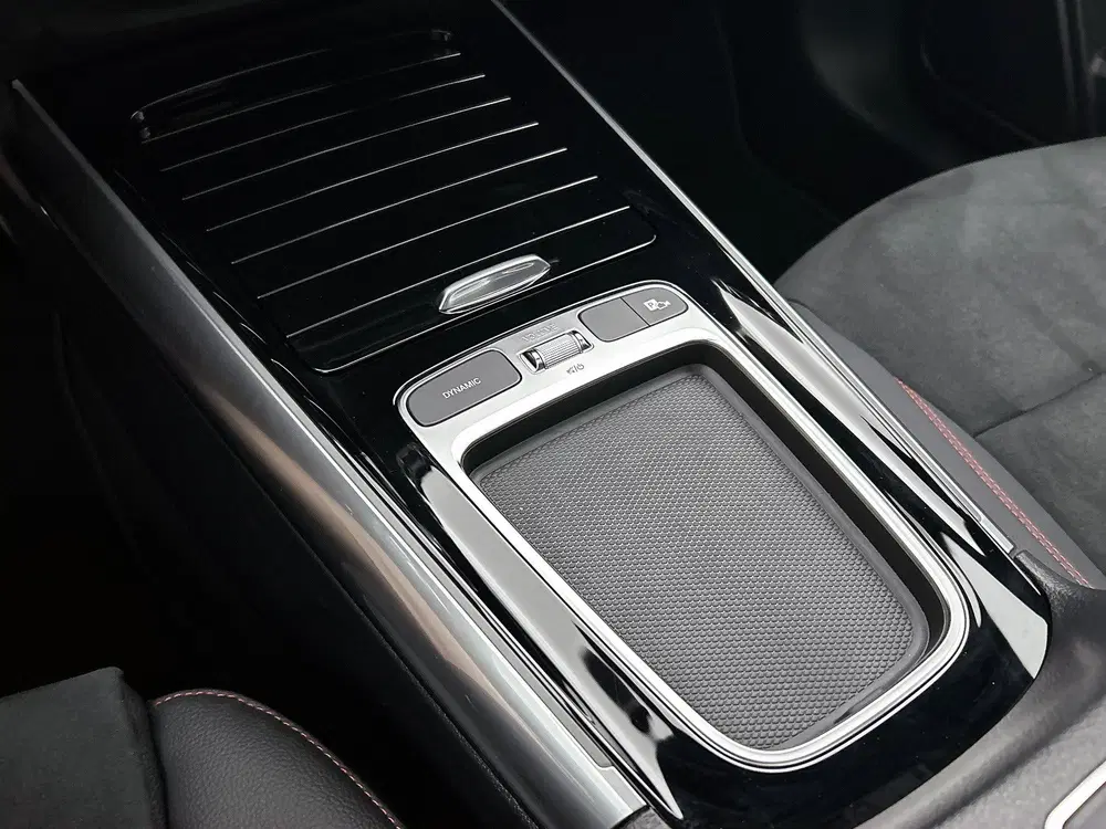 Mercedes-Benz B-Klasse 250 e Business Solution AMG uit 2025, foto 12