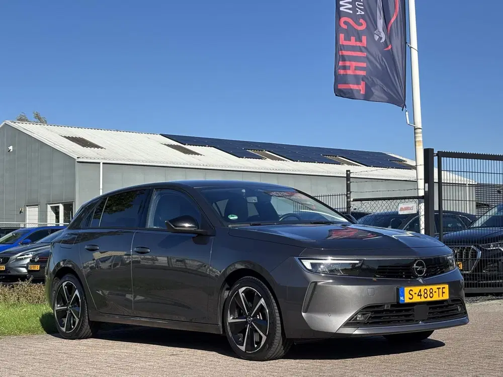 Opel Astra Hybrid Business Edition trekhaak camera st uit 2023