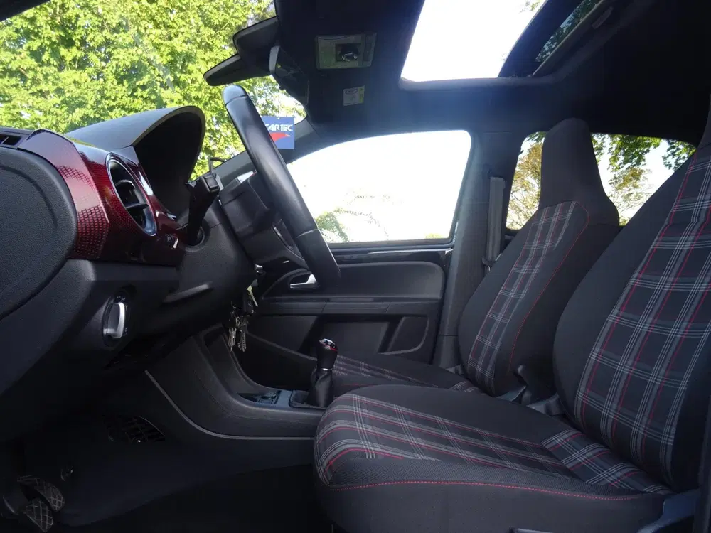 Volkswagen up! 1.0 TSI GTI 5-DEURS PANORAMADAK uit 2019, foto 11