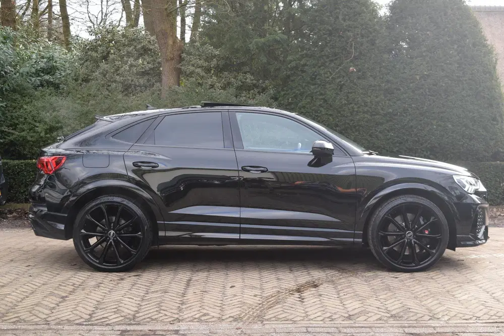 Audi RS Q3 Sportback uit 2022, foto 7