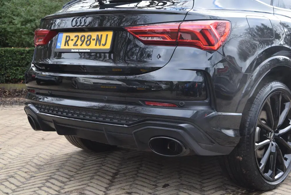 Audi RS Q3 Sportback uit 2022, foto 9