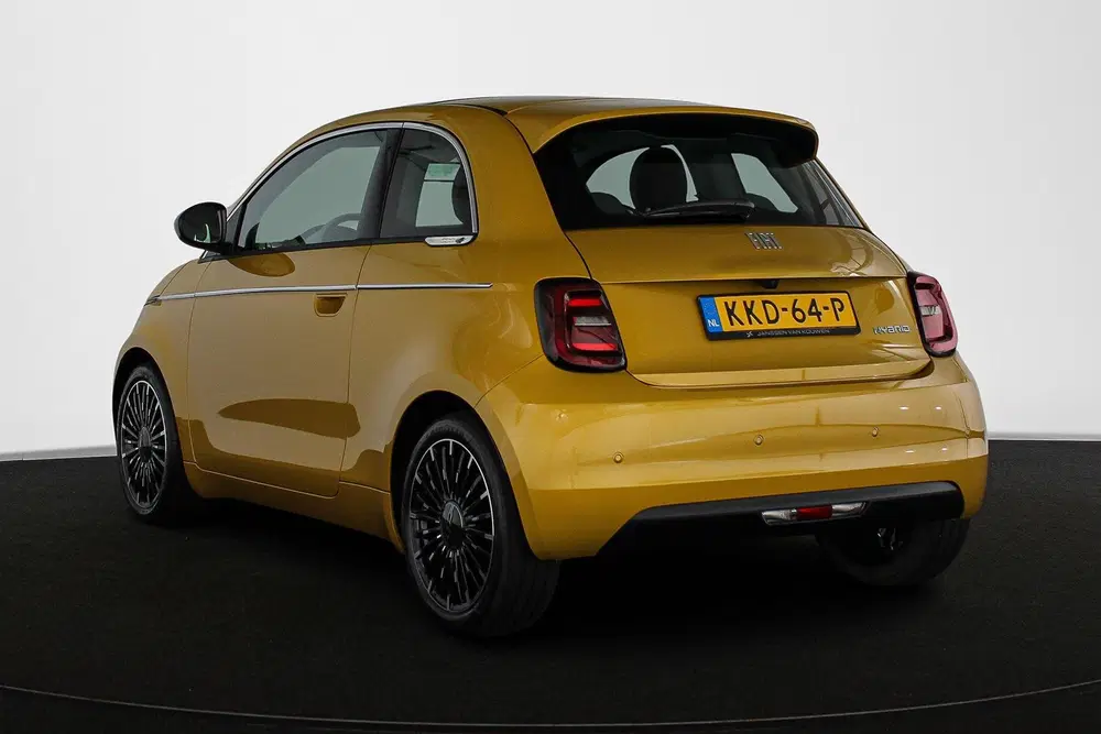 Fiat 500 1.0 Hybrid La Prima JBL Panoramadak Stoelv uit 2026, foto 4