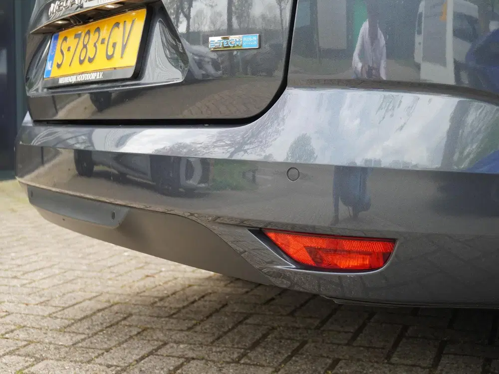 Renault Megane Mégane Estate 1.6 Plug-In Hybrid 160 Techn uit 2023, foto 4