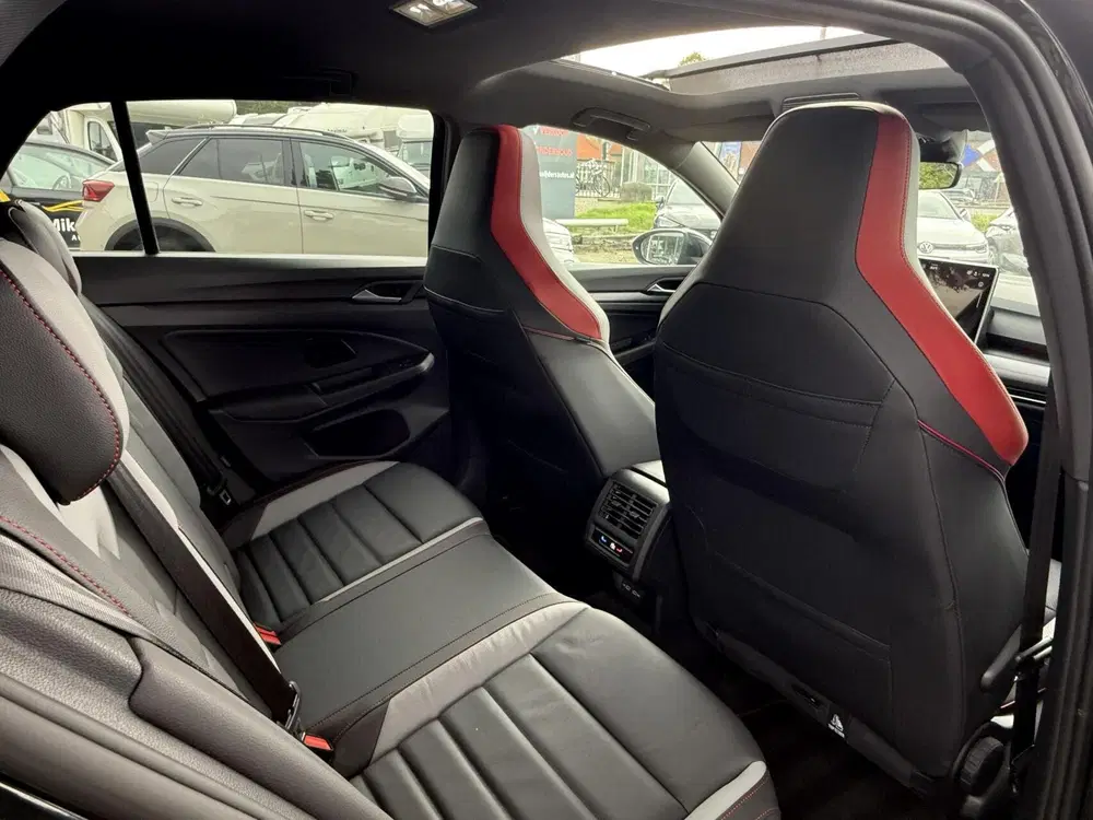 Volkswagen Golf 2.0 TSI GTI Leer pano nieuwstaat uit 2025, foto 8