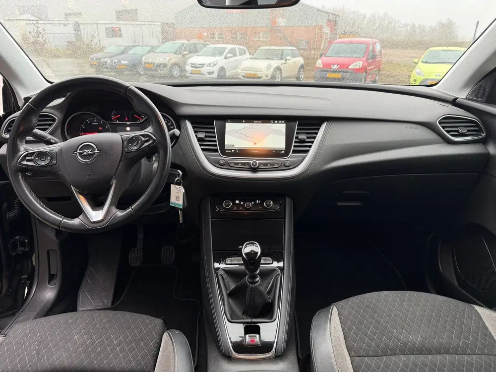 Opel Grandland Business Elegance uit 2021, foto 14
