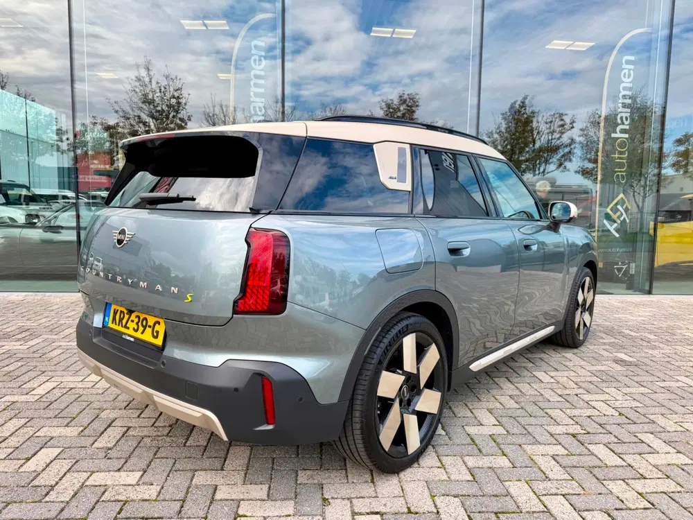 Mini Countryman SE ALL4 Favoured XL 66.5 kWh uit 2024, foto 10