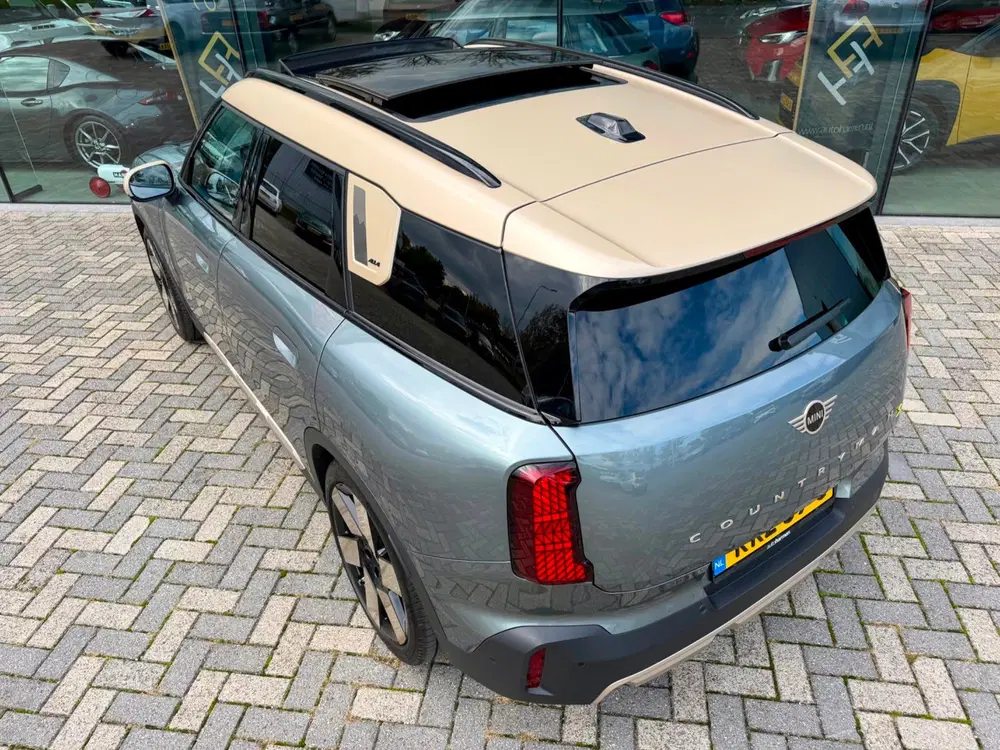 Mini Countryman SE ALL4 Favoured XL 66.5 kWh uit 2024, foto 5