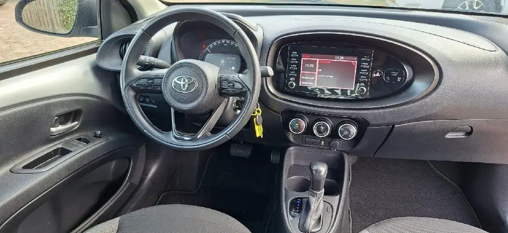 Toyota Aygo X 1.0 VVT-i S-CVT Play + AUTOMAAT Appel-carp uit 2024, foto 11