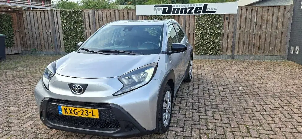 Toyota Aygo X 1.0 VVT-i S-CVT Play + AUTOMAAT Appel-carp uit 2024, foto 6