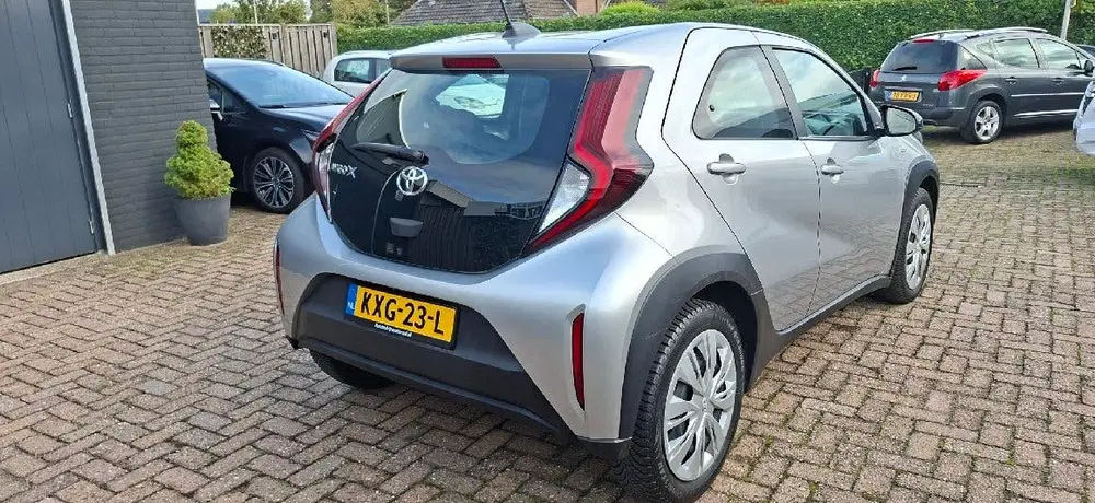 Toyota Aygo X 1.0 VVT-i S-CVT Play + AUTOMAAT Appel-carp uit 2024, foto 7