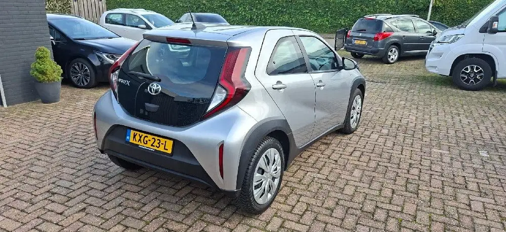 Toyota Aygo X 1.0 VVT-i S-CVT Play + AUTOMAAT Appel-carp uit 2024, foto 8