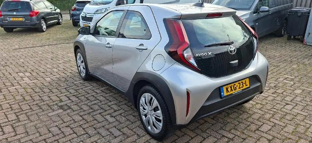 Toyota Aygo X 1.0 VVT-i S-CVT Play + AUTOMAAT Appel-carp uit 2024, foto 9