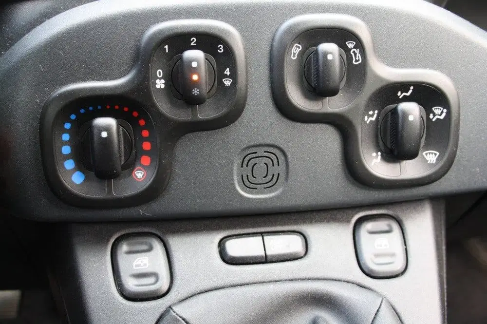 Fiat Panda 1.0 Hybrid uit 2021, foto 12