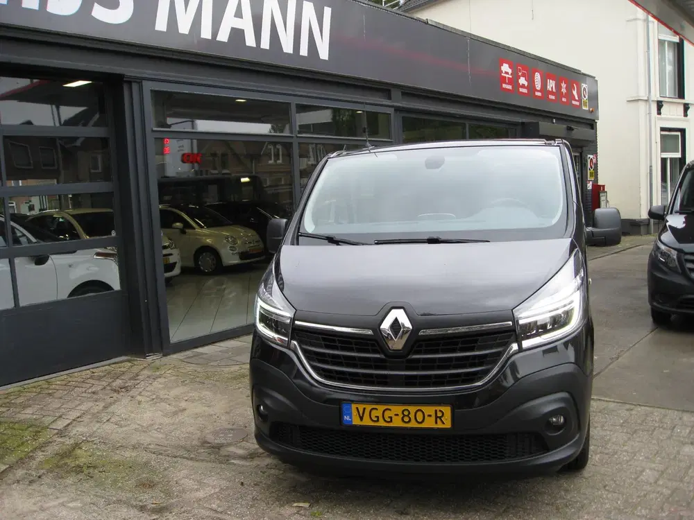 Renault Trafic 2.0 dCi 120 T29 L2H1 DC Work Edition Dubbe uit 2020, foto 2