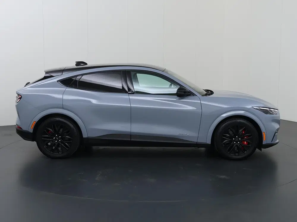 Ford Mustang Mach-E Extended Premium RWD 88 kWh uit 2025, foto 6