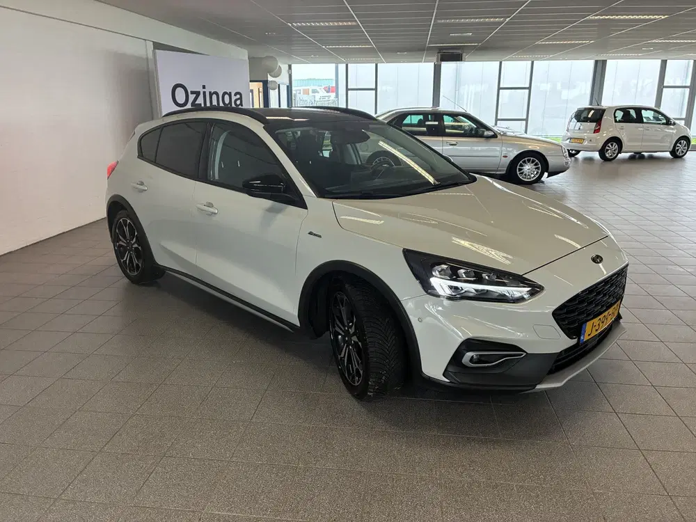 Ford Focus EcoBoost Active Business-Hoge instap bomvo uit 2020, foto 9
