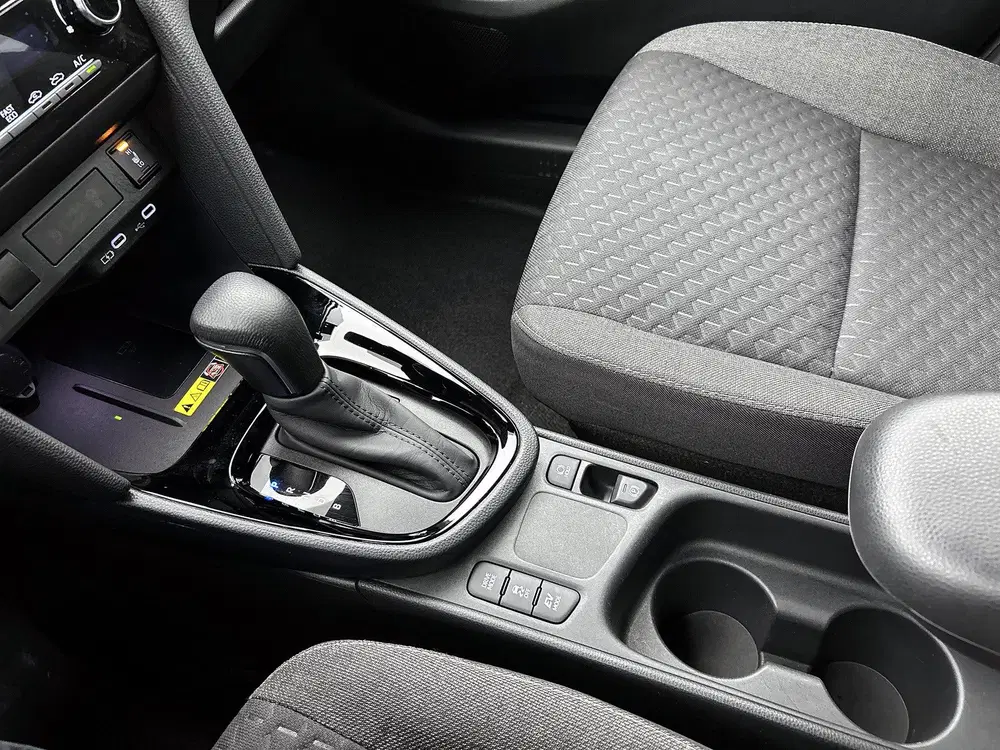 Toyota Yaris Cross 1.5 Hybrid 115 First Edition + uit 2025, foto 14