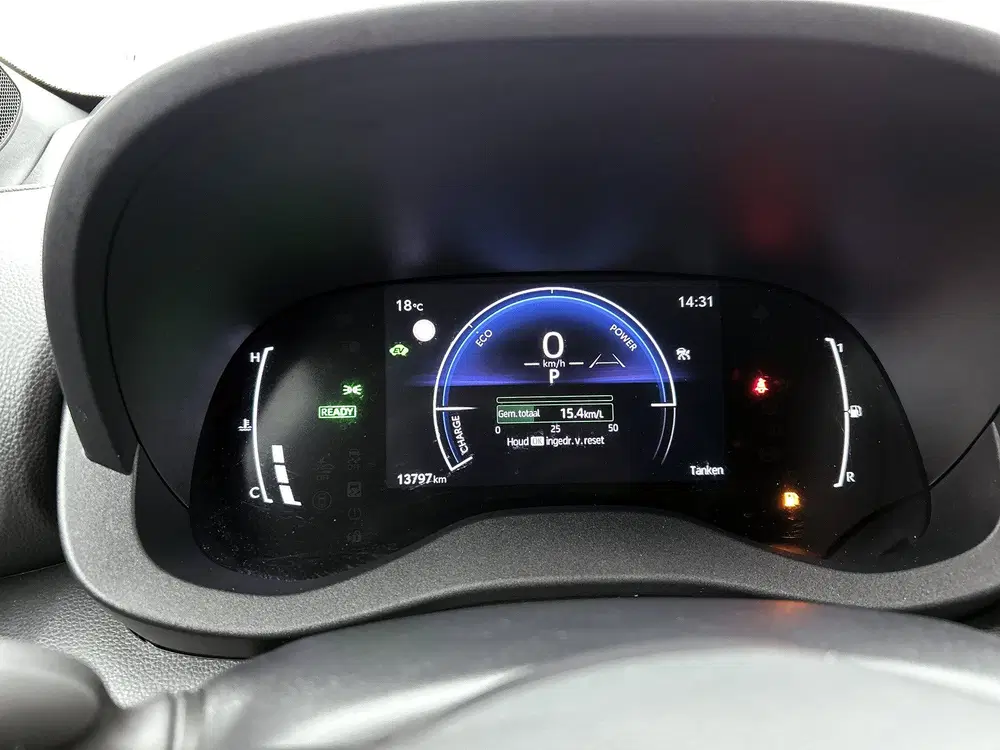 Toyota Yaris Cross 1.5 Hybrid 115 First Edition + uit 2025, foto 5