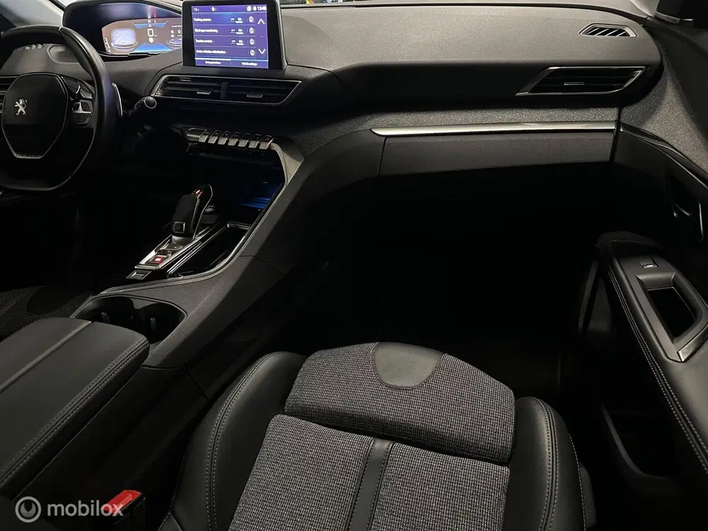 Peugeot 5008 1.2 PureTech Blue Lease Premium Avantage uit 2020, foto 10