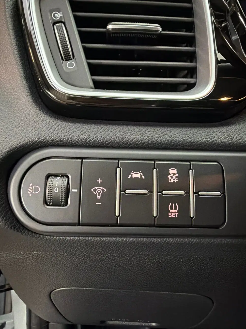 Kia XCeed 1.0 T-GDi DynamicLine uit 2022, foto 15