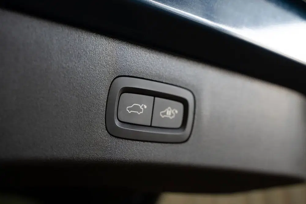 Lynk & Co 01 1.5 Hybride uit 2023, foto 13