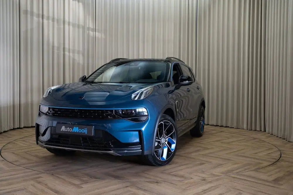 Lynk & Co 01 1.5 Hybride uit 2023, foto 2