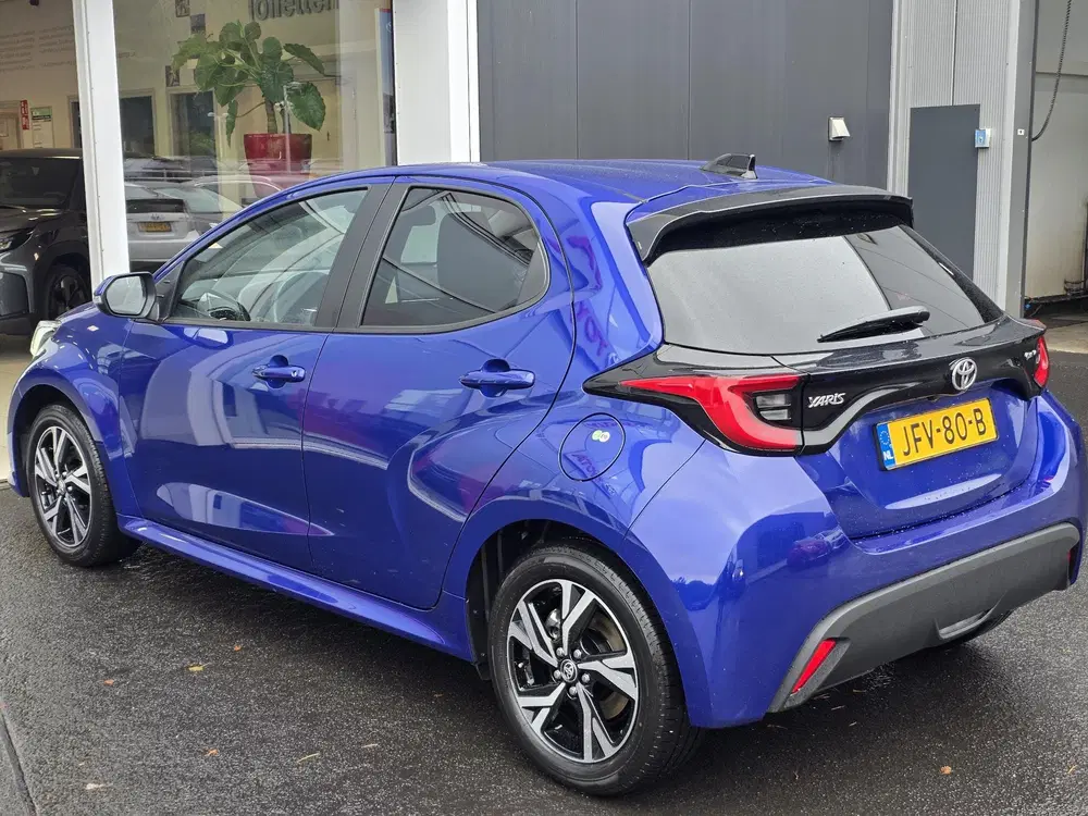 Toyota Yaris 1.5 Hybrid 115 Dynamic uit 2025, foto 2