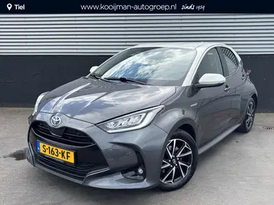 Toyota Yaris 1.5 Hybrid Executive Bi-tone edition Navig uit 2021