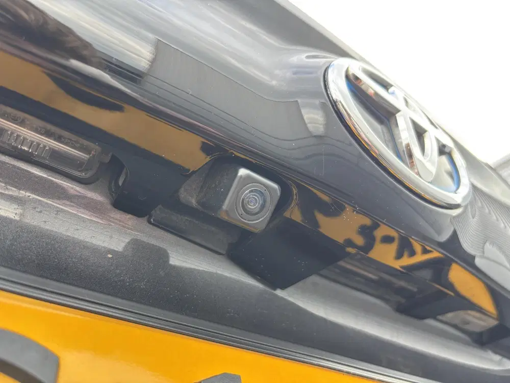 Toyota Yaris 1.5 Hybrid Executive Bi-tone edition Navig uit 2021, foto 14