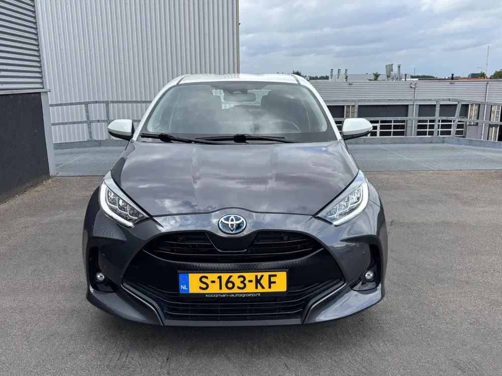 Toyota Yaris 1.5 Hybrid Executive Bi-tone edition Navig uit 2021, foto 5