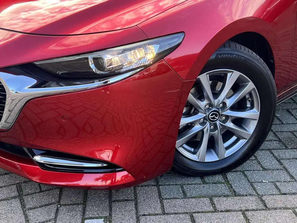 Mazda 3 2.0 e-SkyActiv-X M Hybrid 180 Comfort met uit 2019, foto 3