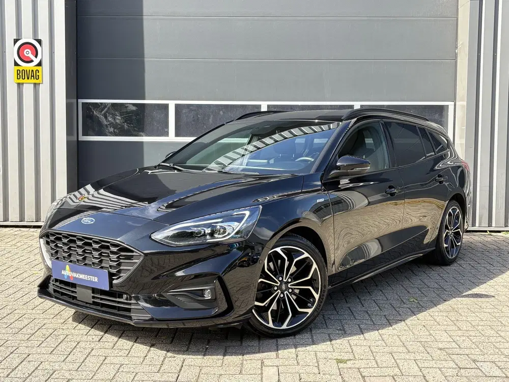 Ford Focus 1.5 EcoBoost ST Line Business Automaat uit 2020