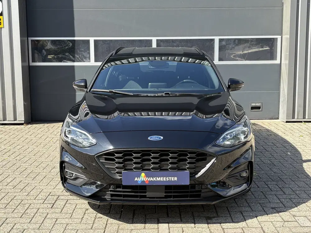Ford Focus 1.5 EcoBoost ST Line Business Automaat uit 2020, foto 2