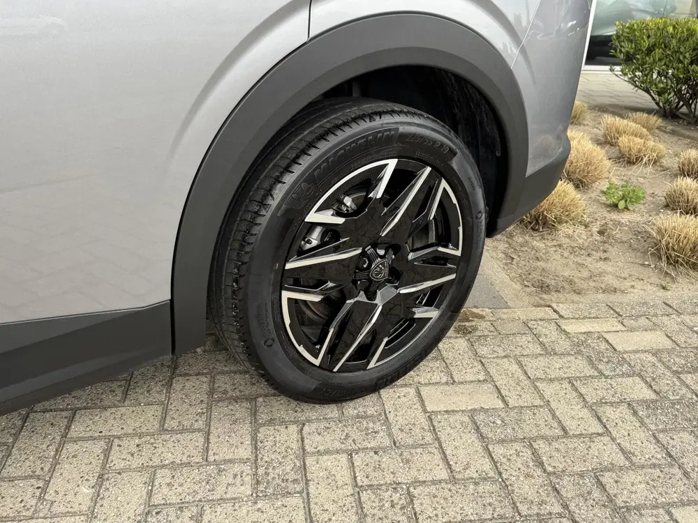 Peugeot 5008 1.2 Hybrid 145 Allure 7p uit 2025, foto 10